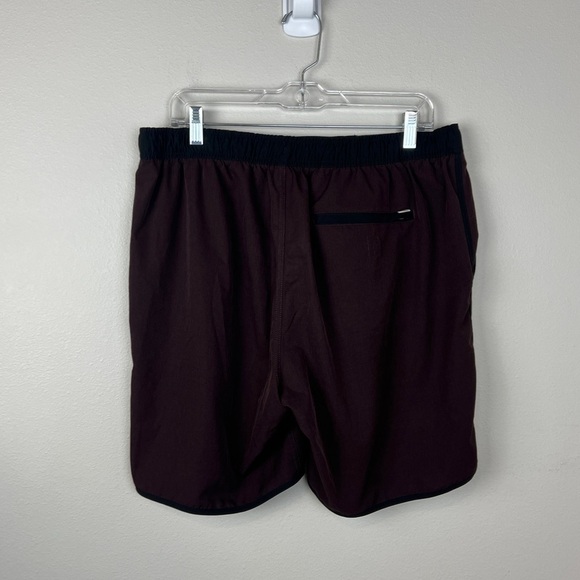 Vuori Banks Lined Shorts - Picture 4 of 5